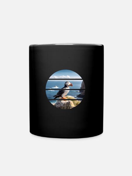 Puffin on a cliff - Tasse einfarbig - Schwarz