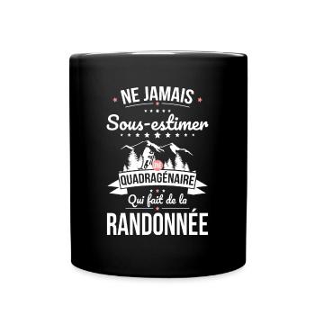Sous-estimer quadragénaire qui fait randonnée - Mug uni - noir - Devant