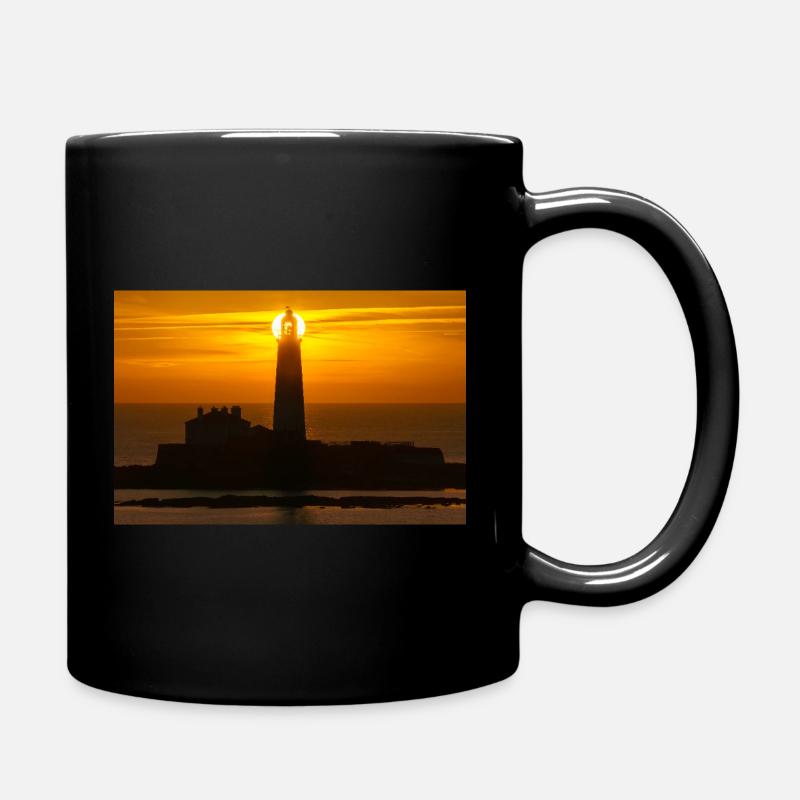 Sonnenaufgang St. Marys Leuchtturm - Tasse einfarbig - Schwarz