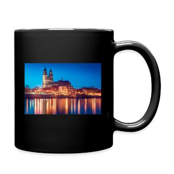 Mageburg am Abend - Tasse einfarbig - Schwarz - Rechts