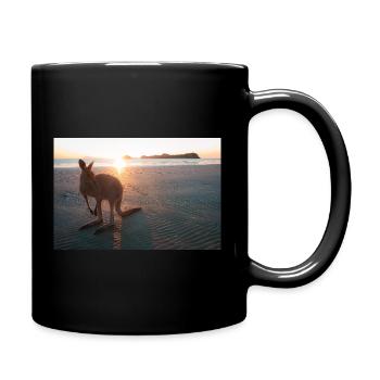 Känguru am Strand im Sonnenaufgang - Tasse einfarbig - Schwarz - Rechts
