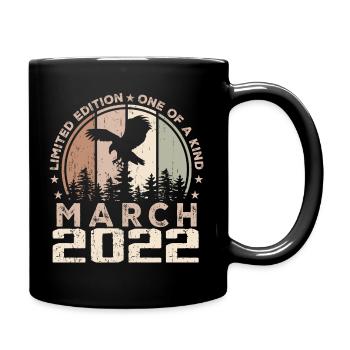 Unvergleichlich seit März 2022, 2. Jubiläum - Tasse einfarbig - Schwarz - Rechts