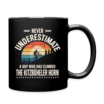 ein Kerl, der das Kitzbüheler Horn bestiegen hat - Tasse einfarbig - Schwarz - Rechts