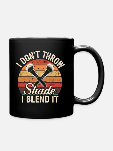 Stilvolle Makeup-Inspiration im Retro-Look - Tasse einfarbig - Schwarz