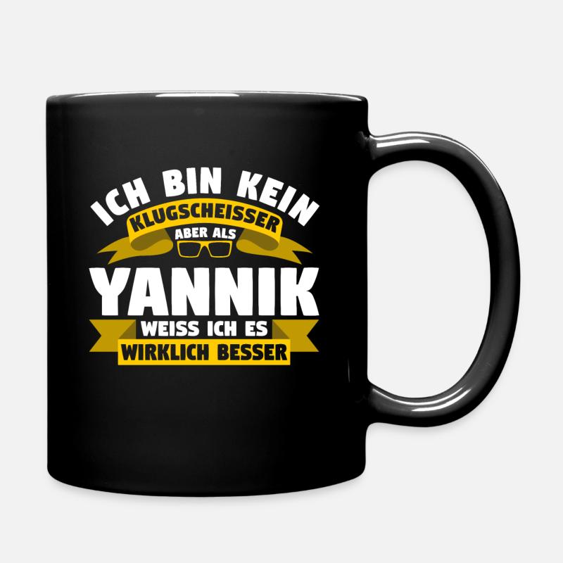 Klugscheisser Yannik weiß es besser - Tasse einfarbig - Schwarz