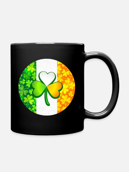 Kleeblatt auf irischer Flagge mit Kleeblättern - Tasse einfarbig - Schwarz