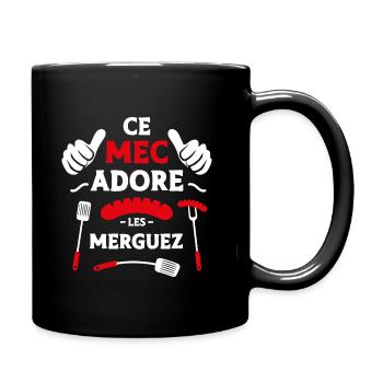 Ce mec adore les merguez - Mug uni - noir - Droite