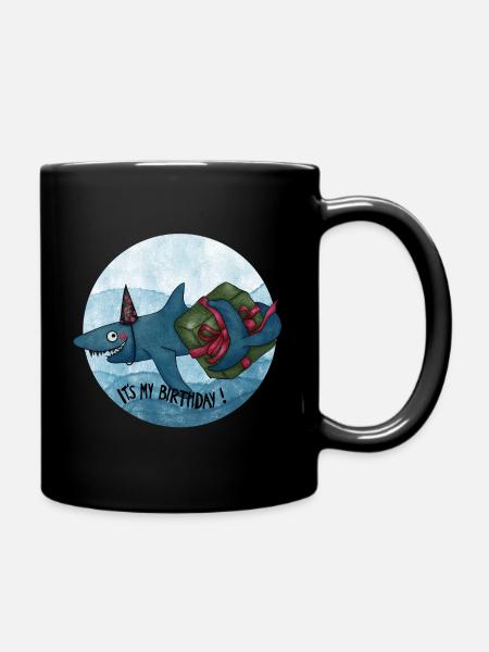 Geburtstagshai mit Geschenk - Tasse einfarbig - Schwarz