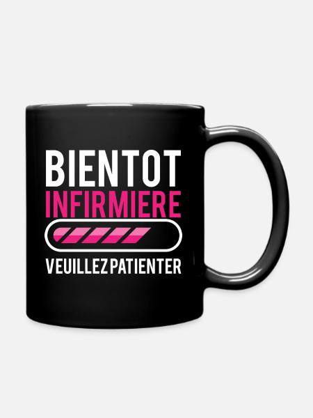 t-shirt bientôt infirmière - Mug uni - noir