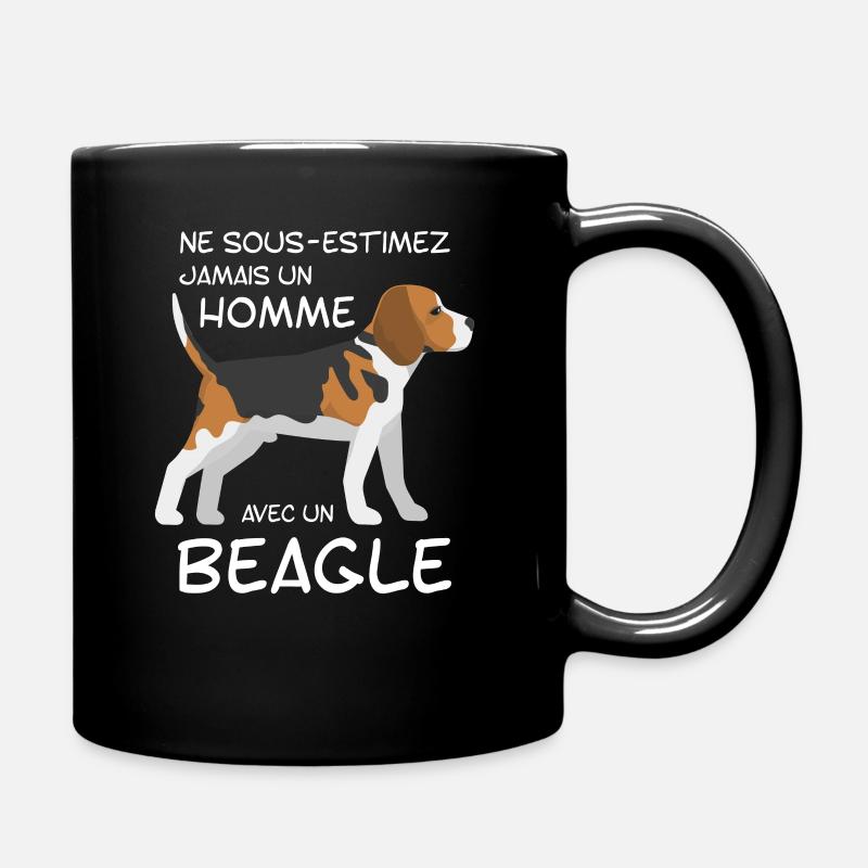 Ne Sous estimez Jamais Un Homme Avec Un Beagle - Mug uni - noir