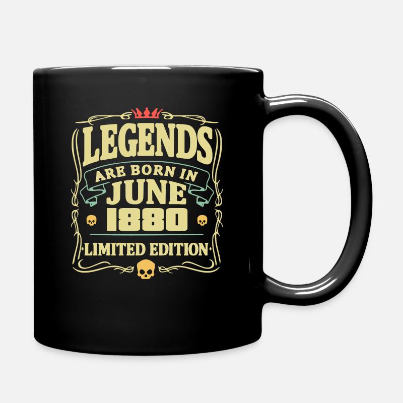 1880 legends are born in june - Tasse einfarbig - Schwarz