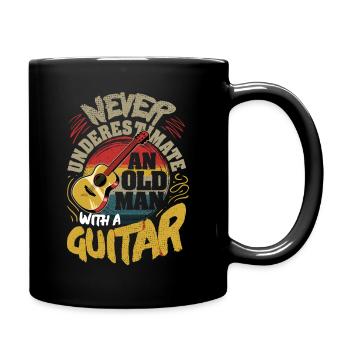 Never underestimate an old Man with a Guitar - Mug uni - noir - Droite