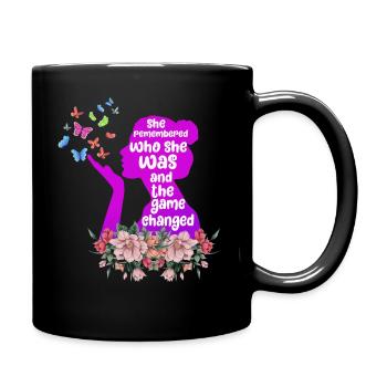 Elle s’est souvenue de qui elle était et le jeu a changé - Mug uni - noir - Droite