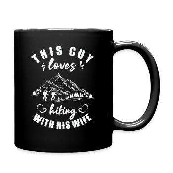 The Mountains are Calling Outdoor Wandern Wanderer - Tasse einfarbig - Schwarz - Rechts