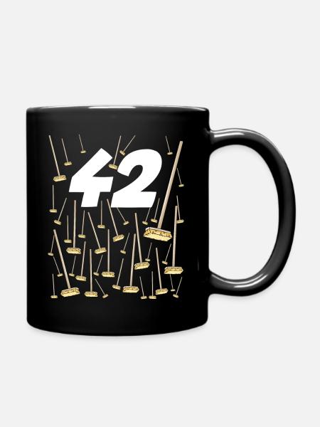 42 Balais Anniversaire 46 ans Homme ou Femme - Mug uni - noir