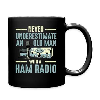 Ne sous-estimez jamais un vieil homme avec une radio amateur - Mug uni - noir - Droite