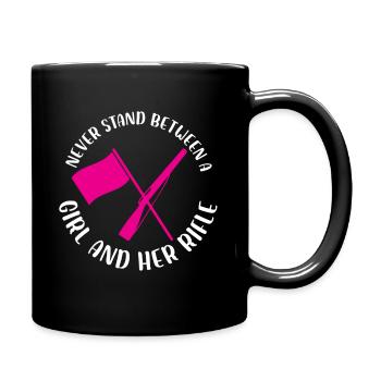 Never stand between a girl and her rifle - Tasse einfarbig - Schwarz - Rechts