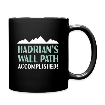Hadrianswall-Pfad Vollendetes Wandern Wandern - Tasse einfarbig - Schwarz - Rechts