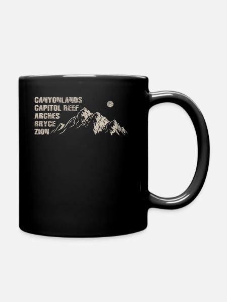 Erkunden Sie die Berge der Utah-Nationalparks - Tasse einfarbig - Schwarz