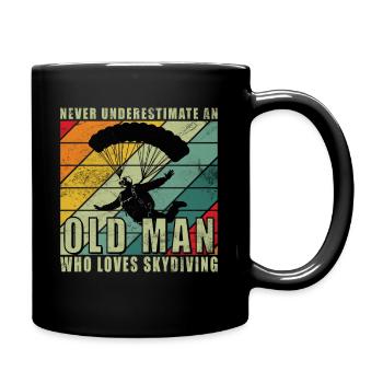 Never underestimate an old man who loves skydiving - Tasse einfarbig - Schwarz - Rechts