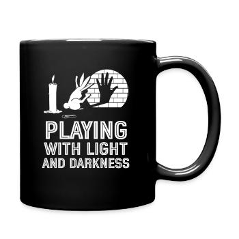 Jouer avec la lumière et l'ombre des ténèbres - Mug uni - noir - Droite