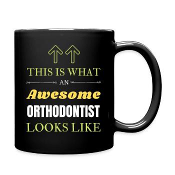 Voici à quoi ressemble un orthodontiste génial - Mug uni - noir - Droite