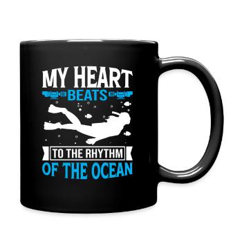 Mein Herz schlägt im Rhythmus des Ozeans. - Tasse einfarbig - Schwarz - Rechts