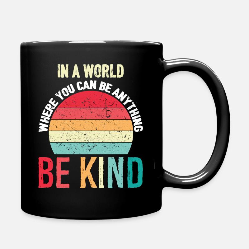 Dans un monde où vous pouvez être n’importe quoi pour soutenir l’IA - Mug uni - noir
