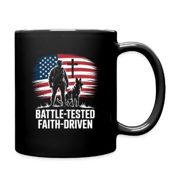 Vétéran éprouvé par la foi aux États-Unis - Mug uni - noir - Droite