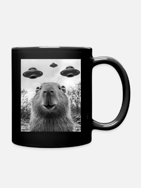 Selfie de capybara avec OVNI - Mug uni - noir