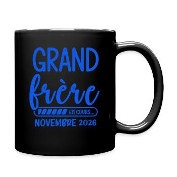 Big Brother November 2026 Schwangerschaftsankündigung Geschenk - Tasse einfarbig - Schwarz - Rechts