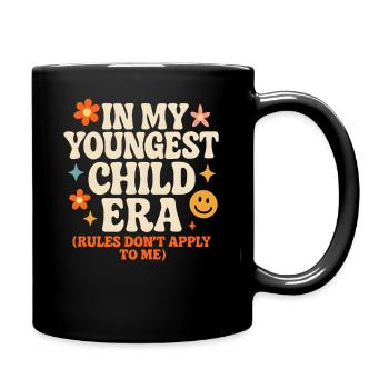 Dans l’humour de l’ère de My Younger Child et de la famille des filles - Mug uni - noir - Droite