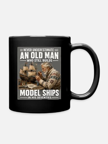 Alter Mann baut Modellschiffe - Tasse einfarbig - Schwarz