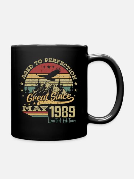 35 ans Vieilli à la Perfection né en mai 1989 - Mug uni - noir
