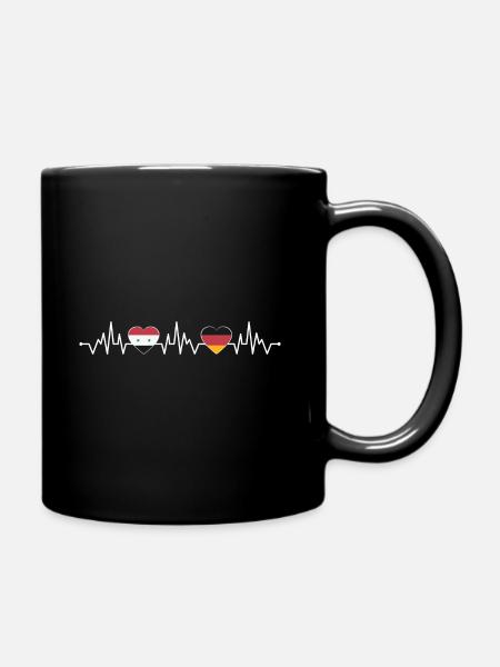 Syrien Deutschland Flagge Herz Wappen Herzschlag - Tasse einfarbig - Schwarz