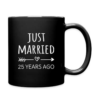Gerade verheiratet vor 25 Jahren Ich - Tasse einfarbig - Schwarz - Rechts