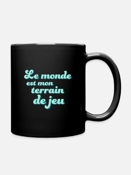 Le monde est mon terrain de jeu - Mug uni - noir