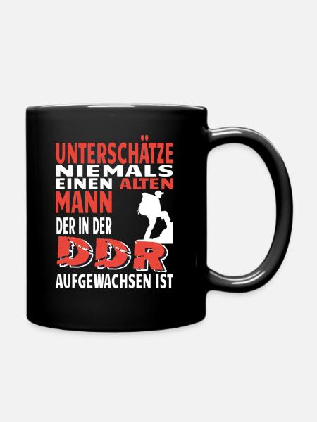 unterschätze niemals einen alten mann DDR - Tasse einfarbig - Schwarz