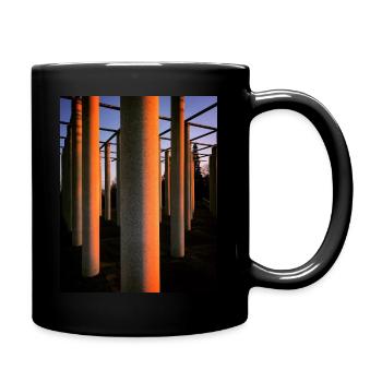 Säulen beim Sonnenaufgang - Tasse einfarbig - Schwarz - Rechts