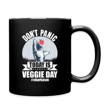 Sarkastischer Hai Veggie Day Spruch Sharkasm - Tasse einfarbig - Schwarz - Rechts