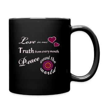 Achtsamkeit Spruch Shirt– Love in Our Hearts - Tasse einfarbig - Schwarz - Rechts