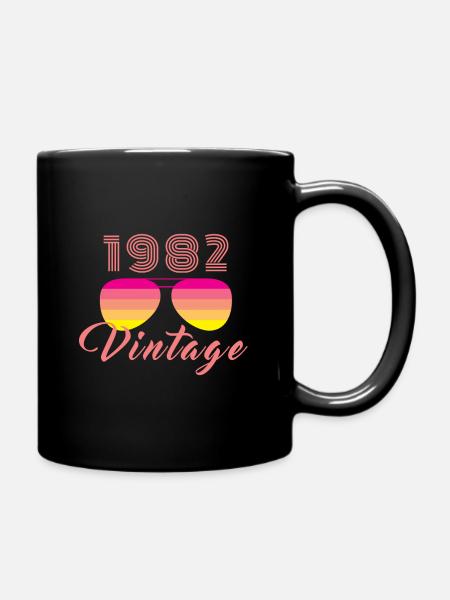 Vintage 1982 lunettes de soleil cool rétro rose - Mug uni - noir