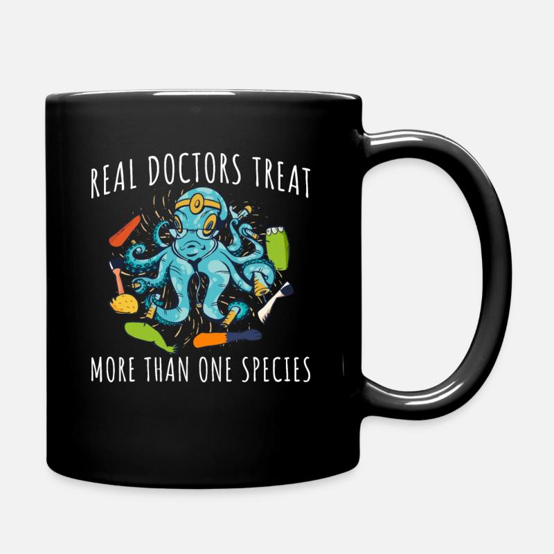 Doctors Treat Species Tierarzt Geschenk - Tasse einfarbig - Schwarz