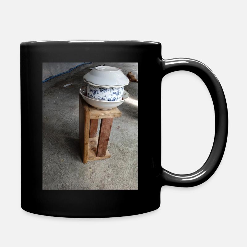Die Kunst der Schönheit - Tasse einfarbig - Schwarz