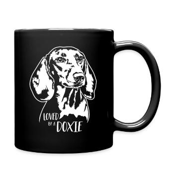 Dackel loved by a Doxie Hunde Spruch Wilsigns - Tasse einfarbig - Schwarz - Rechts