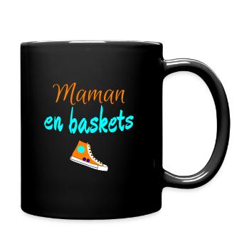 Maman en baskets. Cadeau femme humour - Mug uni - noir - Droite