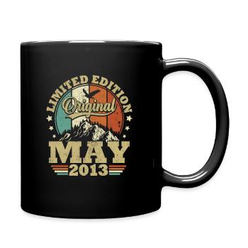 Geburtstagsgeschenk geboren im Mai 2013 - Tasse einfarbig - Schwarz - Rechts