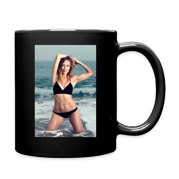 Alena mit Bikini am Strand - Tasse einfarbig - Schwarz - Rechts