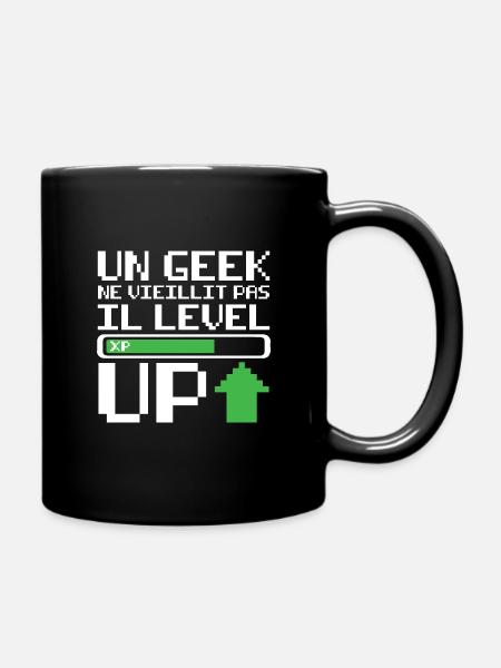 Un geek ne vieillit pas il level up - Mug uni - noir