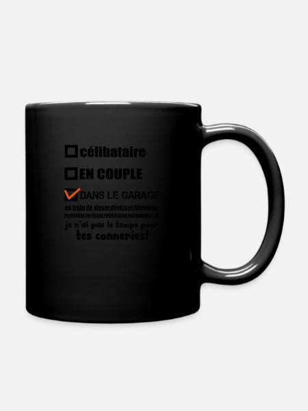 dans le garage - Mug uni - noir